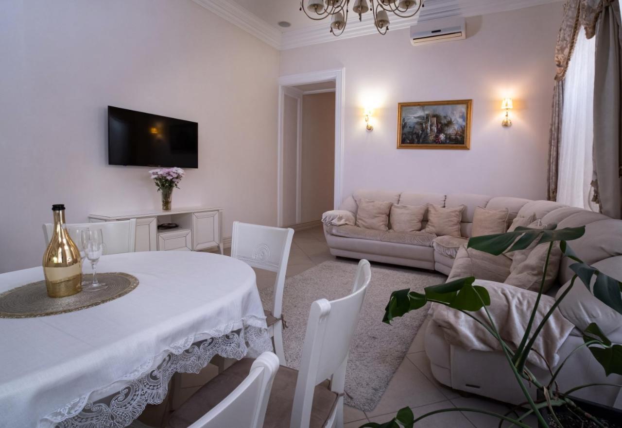 Bel Apartments Odesa Exterior foto
